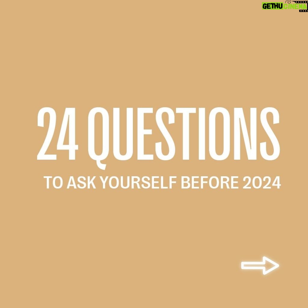 Danielle Robay Instagram - 2024: the answers we are searching for come to us when we ask ourselves the right questions. Four years ago I looked back on my list of goals and I had not hit one (personal or professional). So I did some research + started intention setting in a new way. It works. Start with these 24 questions + then head to the PRETTYSMART anywhere you get podcasts— I layout the whole process in 6 minutes! New years intentions can feel corny or even overwhelming. But they don’t have to be. My new years wish for you is that the version of you you catch yourself daydreaming about becomes your reality this year. The promise I can make you is that if you start with these questions you will be steps closer to it. And…some stuff you didn’t know was under the surface will arise 💭💡💋
