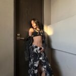 Danna Paola Instagram - Cuál para mañana 🤭❤️ #SHEINPower #SHEINxDannaPaola Descuento 15%: dannapaola #publicidad