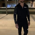 Danny Roberts Instagram – Affirmations and visualisation are very important because to be able to achieve something great you have to believe it, see it and feel it to execute IT. The mental blueprint has been set. We’re ready! 🔥🍫😤 

#UFC #UFC274 #UFCEurope #MMA #UKMMA #MixedMartialArts #JonesWrestling #HKickboxing #NoLimits #TammPlan #CombatSports Phoenix, Arizona