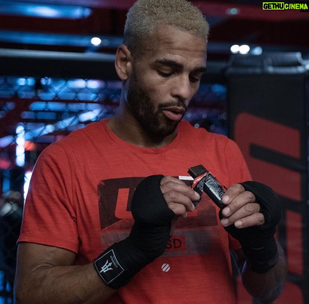 Danny Roberts Instagram - I find solace in solitude 🌍💫💭 Your thoughts are part of your creation. Some of the most devine thoughts are produced when alone or faced with adversity. The tough times will help create a better version of you 💯 #UFC #UFCEurope #UFC274 #MMA #MixedMartialArts #Fighter #Fighting #Warrior #UFCGYM #CombatSports #MyoBand #SanfordMMA #TeamChocolate
