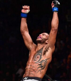 Danny Roberts Instagram - I’ve been hustling for too long hoping that it all pays off. When I got my foot down on the pedal... Trust me it goes OFF!! 

⚔️🔥💯💀😤

#TeamChocolate #UFC #UFCFightNight #FTheOps