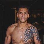 Danny Roberts Instagram - Another year of life & blessings. Grateful for all my scars the lessons life’s taught me From the challenges to experiences to people that I’ve met and spent some of my most valued time with. The input & support of my family my team my followers and true supporters. Love yall. @richard_goulding 📸 #TeamChocolate