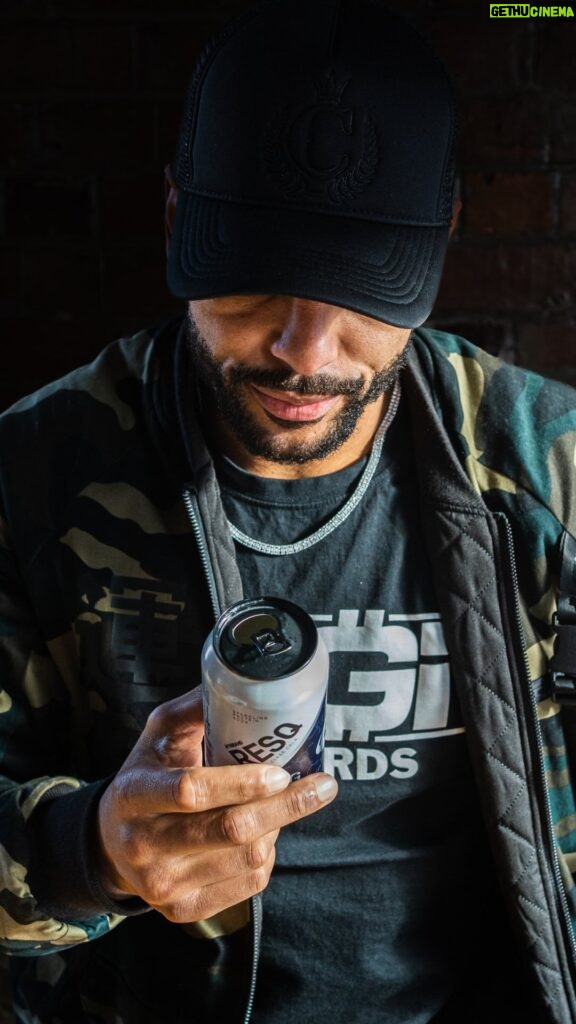 Danny Roberts Instagram - Our amazing ambassador @danhotchocolate tries our revolutionary RESQ, crystal clean cola soda. High protein, low cal. For a discount, use code: DANNYROBERTS at the checkout! 🔥