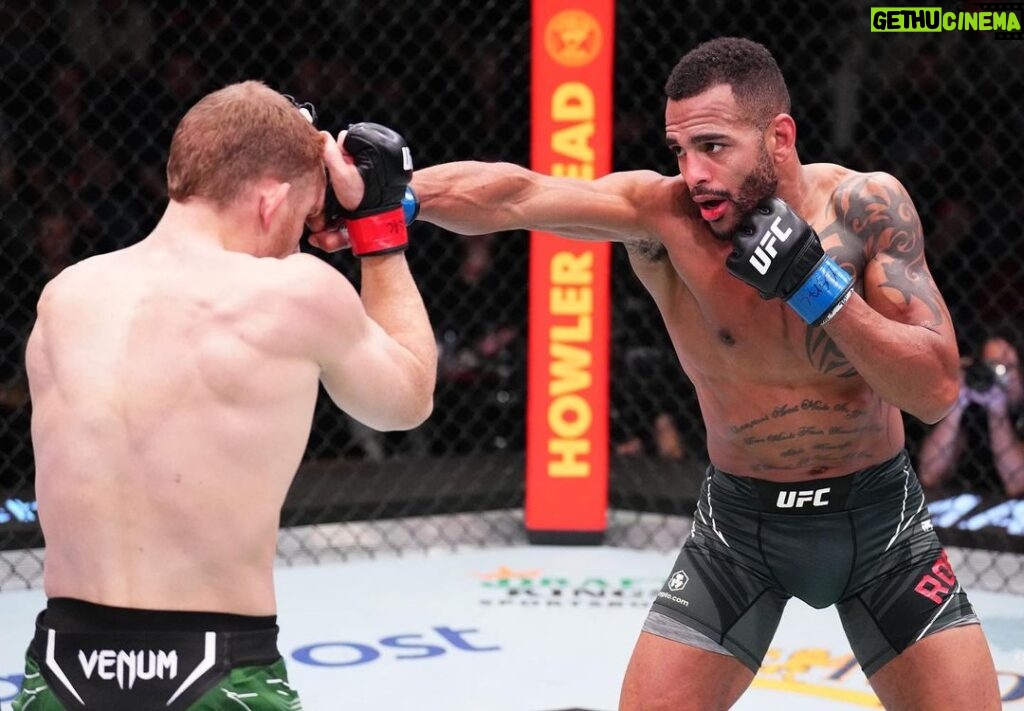 Danny Roberts Instagram - Fall back in love with the process of becoming your best self on a daily basis… the re-up 📈 #UFC #UFCEurope #UFCVegas #UFCVegas65 #CombatSports #MMA #MixedMartialArts #TheMarathonContinues #MindOverBody UFC APEX