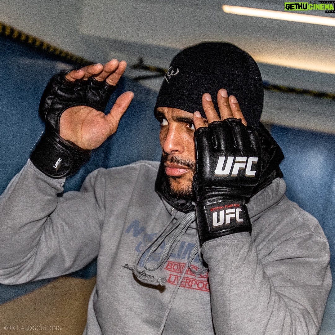 Danny Roberts Instagram - One day people will look at you and say be careful around him! He overcame everything that was meant to destroy him 🙅🏾♂️ the trials and tribulations of his this sport is not a game. Fighters are built different‼️💯 #UFC #UFCEurope #CombatSports #MMA #MixedMartialArts #NoFear #Savage #DifferentBreed #TeamChocolate #UFCUK #Fighting #FightGame Liverpool, United Kingdom