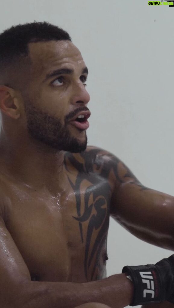 Danny Roberts Instagram - 🗣️ Fight week let’s go @ufceurope!🔥🍫 One take sheikh @stevofxl on the lens 🎬 #UFC #UFCEurope #MMA #MixedMartialArts #UFCVegas #KillCliffFC #TeamChocolate #Reels