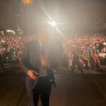Dany Boon Instagram - Projection magique de Bienvenue chez les Ch’tis au festival de Bologne sur un écran géant devant 3000 personnes. Extraordinaire! Merci Gian Luca pour ce moment extraordinaire ❤️