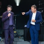 Dany Boon Instagram - Merci aux artistes, merci au public de Ch’nord, merci au Zénith eude Lille pour cette soirée caritative inoubliable !❤️ . 📸 @denis_tribhou