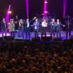 Dany Boon Instagram - Merci aux artistes, merci au public de Ch’nord, merci au Zénith eude Lille pour cette soirée caritative inoubliable !❤️ . 📸 @denis_tribhou