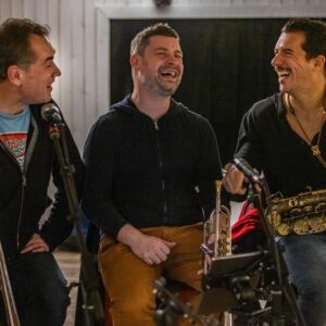 Dany Boon Instagram - En répètes ! on travaille pour vous faire un beau spectacle pour le 5 décembre à Lille
.
Photos de Denis Tribhou
