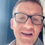 Dany Boon Instagram - Spectacle exceptionnel le 5 décembre 2021 à 18h au Zénith de Lille au profit du Ch’ti Fonds et des associations caritatives de Ch’Nord. Venez rire et aider une bonne cause ! Lien billetterie en bio . @zenithdelille