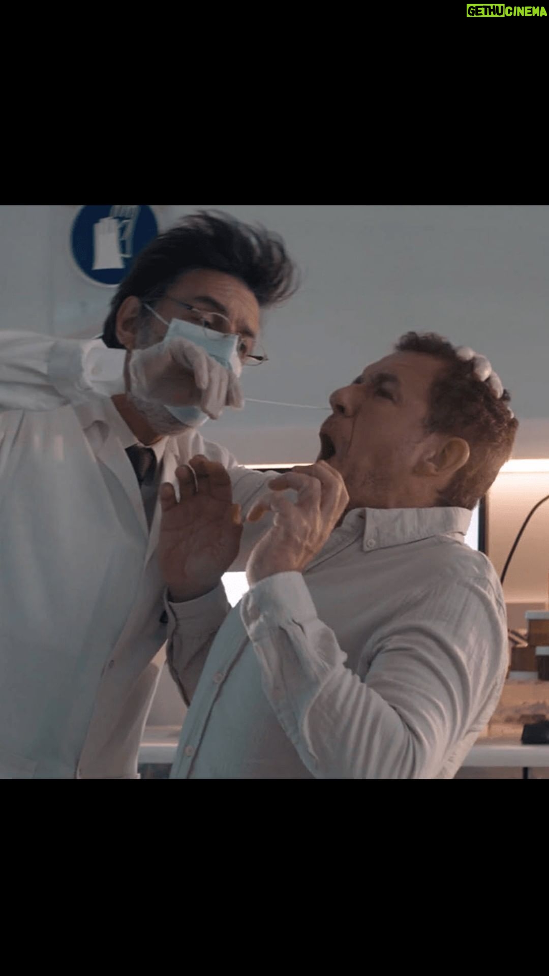 Dany Boon - 9K Likes - Mon nouveau film, 8 rue de l’Humanité, sera disponible sur Netflix à partir du 20 octobre 🙂