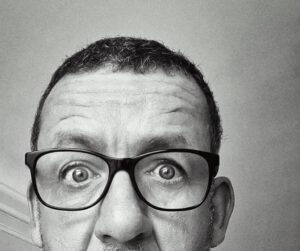 Dany Boon Instagram - Mon reflet dans la télé à la fin du match hier soir... 
#euro2020