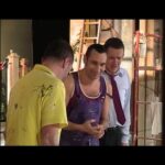 Dany Boon Instagram - Vivement que les théâtres rouvrent pour revivre ces moments magiques de partage et de rires. 😂❤️