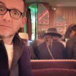 Dany Boon Instagram - Suite à la pénurie de masques de protection, les gens commencent à s’équiper en chapeaux de cow-boy 🤠✨🤪 Aucune preuve que ça protège mais d’après Trump, l’inverse n’est pas prouvé non plus... Ah!