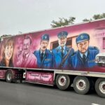Dany Boon Instagram – Un de mes amis a croisé ce bien beau camion. MERCI aux transports Chappé Louis Fils pour cette jolie fresque 🤩 c’est d’autant plus touchant pour moi❤️ mon père était routier.