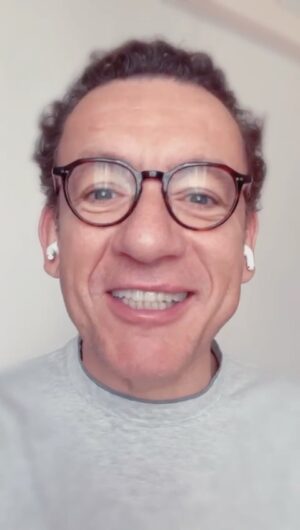Dany Boon Instagram - Franchement, vivement la 6G! 🤪
