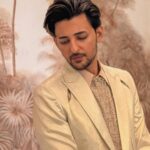 Darshan Raval Instagram - Kehndi la do taare,toh main laadoon saare ✨ Outfit @geishadesigns Styled by @epoch_by_karan Udaipur, Rajasthan