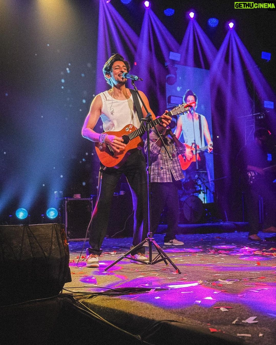 Darshan Raval Instagram - What a great night today in #Bhubneshwar at XIMB ✨🫰 @ximbxpressions