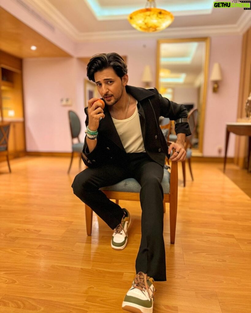 Darshan Raval Instagram - Add some 🖤 ✨ Outfit by @sameermadan_official Shoes by @thecometuniverse Styled by @epoch_by_karan Bhubaneswar, India