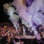 Darshan Raval Instagram - That’s how i entered #2024 💙 Doing what i love the most..SING FOR MY FAMILY Another full House #Goa Thankyou 🇮🇳🤞✨ HAPPY NEW YEAR TO ALL OF YOU 🫰 #Mumbai See you NEXT ‼️