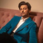 Darshan Raval Instagram - Just looking like a…😉😉💙 Surat see you in few hours now..super excited 🫰✨ Jacket and trousers @nm_design_studio Shoes :- @rarerabbit_in Styled by:- @epoch_by_karan 📸 @dushyantravaldz