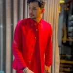Darshan Raval Instagram - Lagyo Prem No Rang Mane 🎼🎵🎶 Kurta set by @madzinlabel Styled by @epoch_by_karan