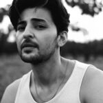 Darshan Raval Instagram - Did you find the colours ?? 😳😳😳 📸 @harshjanii