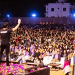 Darshan Raval Instagram - ✨❤️ @lovegen_spain 📸 @dushyantravaldz #Upes #dehradoon Dehradun The City Of Love
