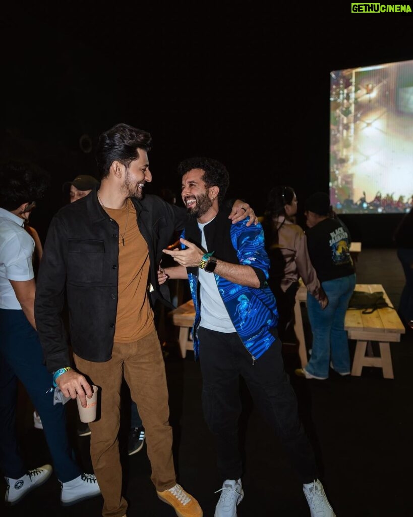 Darshan Raval Instagram - Was a fun night at #SpotifyRap91 @spotifyindia Jacket and shoes:- @rarerabbit_in Trousers and T-shirt :- @jackjonesindia @bestsellerindia Styled by:- @epoch_by_karan 📸 @dushyantravaldz