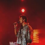 Darshan Raval Instagram - PUNE, The time on stage with you all went by so fast. The next morning after a concert is so emotional for me,I get flashes of all of you from the stage and i could still hear & feel all the love you all gave me yesterday. All i can say is that i will see you soon. 4th super power packed concert done ✔️ Will miss you #pune ✨🫰 @naushadepositive @lovegen_spain @seventyseven_entertainment @epositiveent 📸 @dushyantravaldz Pune, Maharashtra