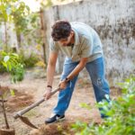 Darshan Raval Instagram - A new ritual. Will try and plant trees as much as i can ❤️🌍 Thank you @chouhanshivrajsingh sir for inspiring me 🤗 #prebirthdaycelebration