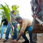 Darshan Raval Instagram - A new ritual. Will try and plant trees as much as i can ❤️🌍 Thank you @chouhanshivrajsingh sir for inspiring me 🤗 #prebirthdaycelebration