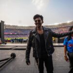 Darshan Raval Instagram - Congratulations 🇮🇳❤️ ALWAYS ON TOP #indvspak Wearing @lovegen_spain Narendra Modi Stadium - Ahmedabad