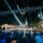 Darshan Raval Instagram - That’s how i entered #2024 💙 Doing what i love the most..SING FOR MY FAMILY Another full House #Goa Thankyou 🇮🇳🤞✨ HAPPY NEW YEAR TO ALL OF YOU 🫰 #Mumbai See you NEXT ‼️