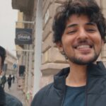 Darshan Raval Instagram - ‘HO MERE GAANO KE ALFAAZ TUM’ ❤️ Happy Birthday to my fav forever @ghuggss @mohtaaj_ I wish you create more magic with your words, and may you continue to give peacefulness to so many souls like me ✨🤗