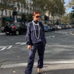 Darya Timoshenko Instagram - PARIS MOOD Если что я не курю , просто проверяю алгоритмы рилс. Мам не верь тому , что видишь 🤡