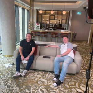 Daryl Gurney Instagram - Great to catch up with a legend of the sport, and the 2004 World Grand Prix Champion, @colinjawslloyd_