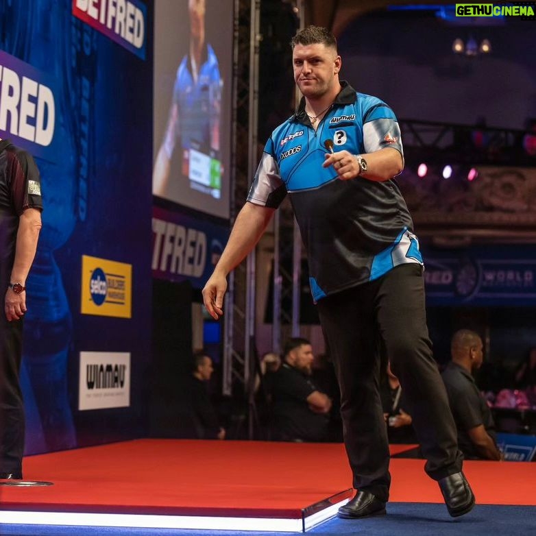 Daryl Gurney Instagram - PDC PLAYERS CHAMPIONSHIP 21 LAST 32 RESULT DARYL GURNEY 6-2 Brian Raman Safely into the last 16! Chin wins his board with a comfortable win, coming from 2-1 down. A 101 finish the highlight, a 93.93 average, and it will be Gary Anderson next up.