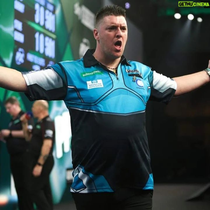 Daryl Gurney - 1.3K Likes - Over the moon with my performance this afternoon against a legend of the sport in Steve Beaton.
It was an honour to share the stage with him.
Massive thanks for the support.
Thanks also to my sponsors:
@carquay
@weekendoffender
@winmauofficial
