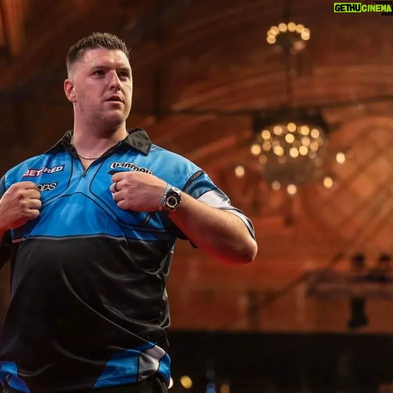Daryl Gurney - 1K Likes - I finally get to play on the Ally Pally stage today!
I play the legend, Steve Beaton, in the final match of the afternoon session.
Let's do this MDA Events one more time.
Massive thanks for the support, and to my sponsors:
@weekendoffender
@carquay
@winmauofficial