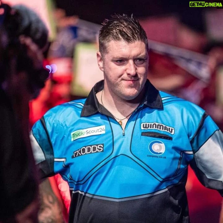 Daryl Gurney - 334 Likes - PDC PLAYERS CHAMPIONSHIP FINALS
ROUND ONE
DARYL GURNEY 3-6 Niels Zonneveld
Daryl comes up against a hot Zonneveld, who averaged over 100.
Gurney went 2-0 and 3-1 down, and although he levelled at 3-3, finishes of 80 and 79 helped Zonneveld to an assured win.
