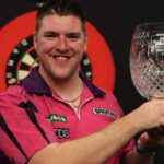 Daryl Gurney Instagram - With Christmas and New Year fast approaching, I wanted to let you know that I have availability for exhibitions for 2024. For more information on how to get Superchin at your pub or club, contact mward@mdapromotions.co.uk 👍