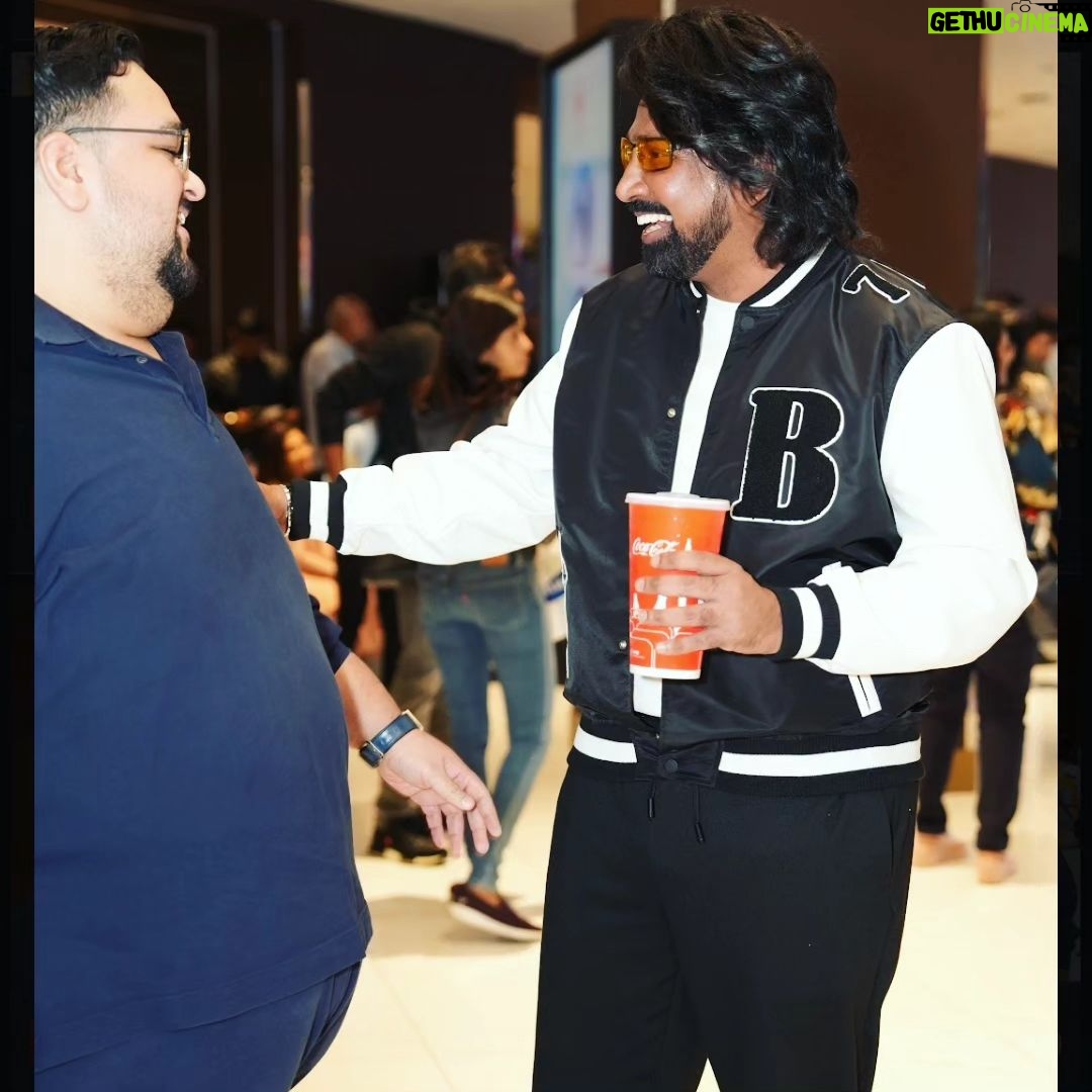 Dato Sri G Gnanaraja Instagram - That's a surprise candid moment when my 13 years of friendship @rohitrampal suddenly surprised me by walking up to me at the #LEO Movie Premiere by @malikstreams One who is always in touch with me on the phone. I share a long journey of friendship with an exceptional entrepreneur of the entertainment industry, the Founder & Group CEO of @hitmansolutions @hitman.group @rohitrampal #HitmanGroup #Repost @rohitrampal With my good buddy @datosrig, day one been supporting me & we with him through thick & thin. #LEOwithMalikStreams🔥 @7_screenstudio @jagadish_palanisamy @datoabdulmalik #Thalapathy @actorvijay sir @lokesh.kanagaraj @anirudhofficial @trishakrishnan @duttsanjay @arjunsarjaa @gauthamvasudevmenon @priyawajanand @sonymusic_south #DSG #GOLD #RAJA #DatoSriG #CapitalG #G #டிஎஸ்ஜி #கோல்ட் #ராஜா #டத்தோஸ்ரீஜி Pavilion Cinema