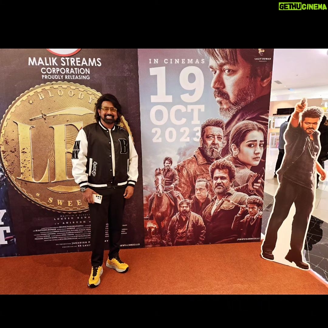 Dato Sri G Gnanaraja Instagram - Attended #LEO Movie Premiere by @malikstreams #19October2023 #LEOwithMalikStreams🔥 @7_screenstudio @jagadish_palanisamy @datoabdulmalik #Thalapathy @actorvijay sir @lokesh.kanagaraj @anirudhofficial @trishakrishnan @duttsanjay @arjunsarjaa @gauthamvasudevmenon @priyawajanand @sonymusic_south #DSG #GOLD #RAJA #DatoSriG #CapitalG #G #டிஎஸ்ஜி #கோல்ட் #ராஜா #டத்தோஸ்ரீஜி Pavilion Cinema