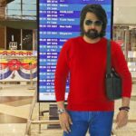 Dato Sri G Gnanaraja Instagram - I'm back to KL with my new look 😎 #DSG #GOLD #RAJA #DatoSriG #CapitalG #G #டிஎஸ்ஜி #கோல்ட் #ராஜா #டத்தோஸ்ரீஜி 📷 @surenzs Arrival Hall, KLIA