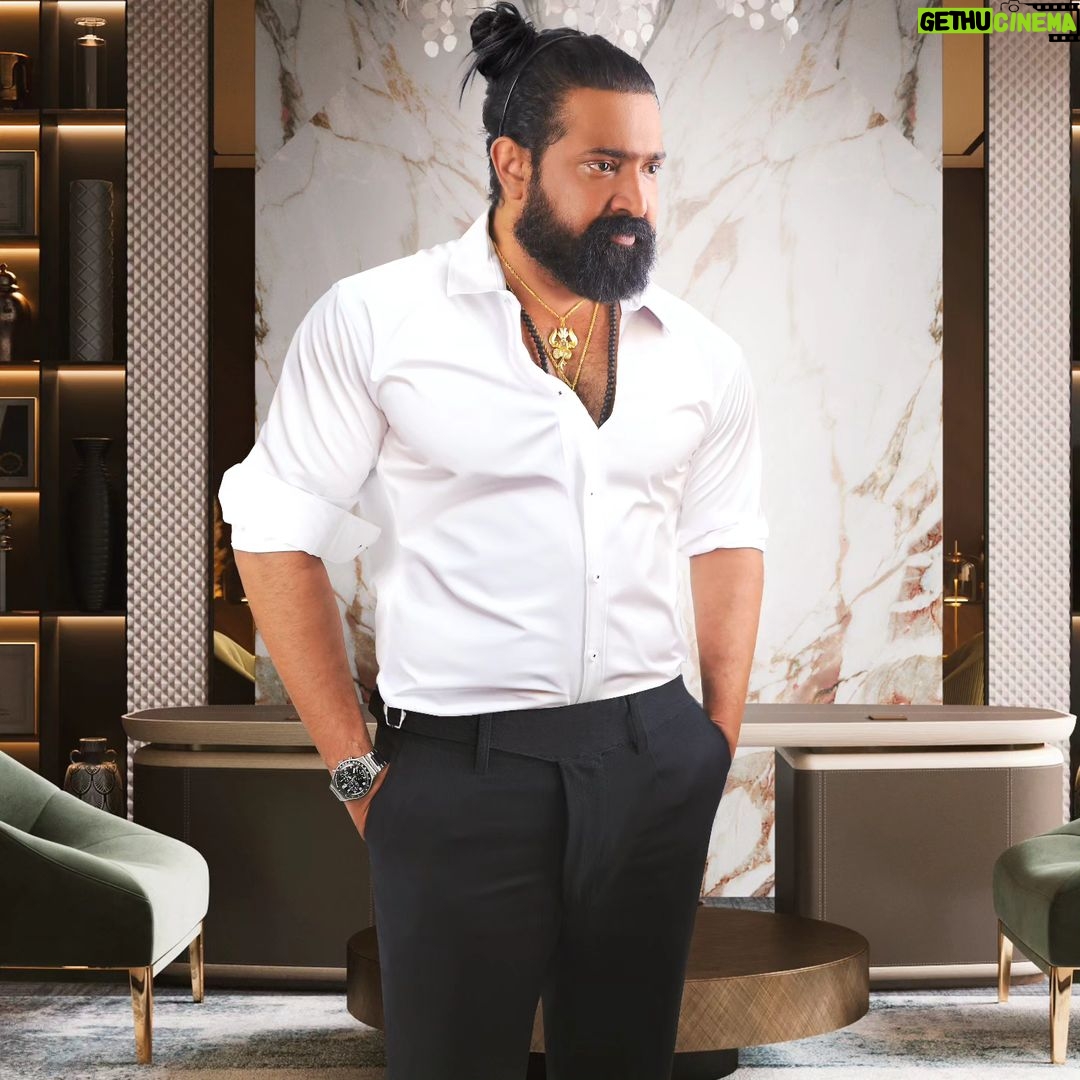 Dato Sri G Gnanaraja Instagram - Go for the best, Never settle for anything less and if anyone can get it easily, drop it! Aim higher & Raise the bar higher. Go for rare and not easy to get! Outfit : @emporioarmani Styled by : @thebahadur08 Assisted By : @yuva_shankary @eswaran_god Makeup MUA : @thebahadur08 Hairstylist: @christinaheidy_28 Studio : @bravography_ Shot By : @itsmesel_va #DSG #GOLD #RAJA #DatoSriG #CapitalG #G #டிஎஸ்ஜி #கோல்ட் #ராஜா #டத்தோஸ்ரீஜி #Swag #SwagMode #SwagStyle #SwagLife #Swagger The Drawing Room, St. Regis Kl
