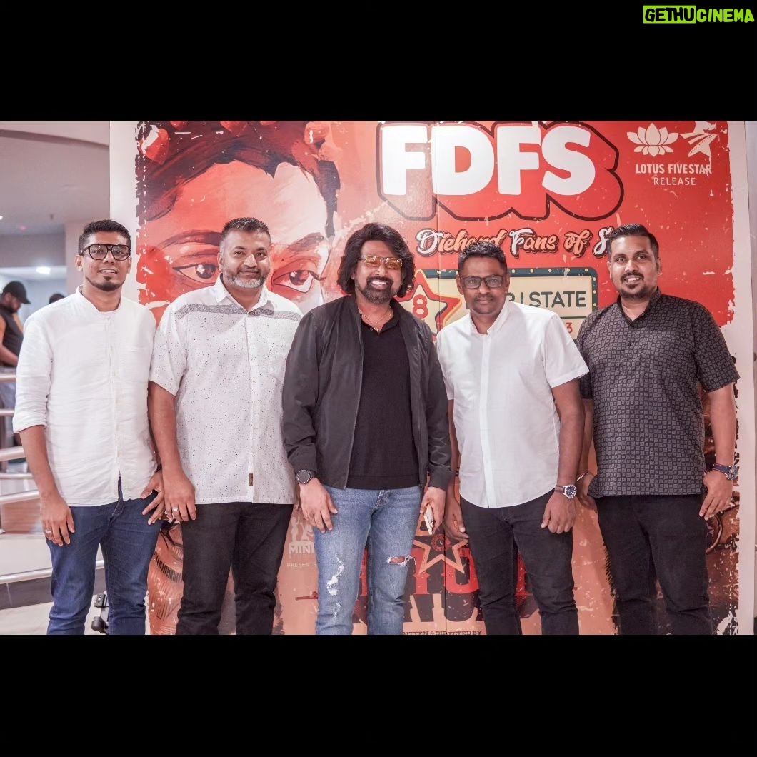 Dato Sri G Gnanaraja Instagram - My heartfelt thanks to @rahmaniacmalaysiaofficial President @_razaliyusof_ Deputy President @thadjul.ariffin Vice-President @iamaliabubakar and members of #RahmaniacMalaysia for organizing #MarkAntony Special Screening and for having invited me to watch with them on Sunday 17th September, 3PM show at @lfscinemas @fstofficialmy Lotus Cinema State PJ. Thank you Razali, Ali, Thadjul and all at #RahmaniacMalaysia ❤️ #DSG #GOLD #RAJA #DatoSriG #CapitalG #G #டிஎஸ்ஜி #கோல்ட் #ராஜா #டத்தோஸ்ரீஜி #21September2023 #Thursday Lotus Cinema Pj State
