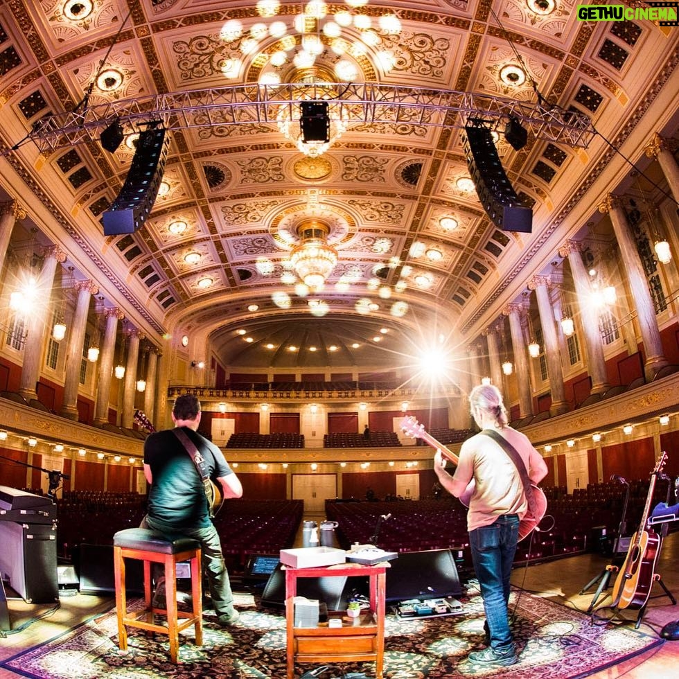 Dave Matthews Instagram - Dave & Tim | Vienna, Austria | 4/1/17 Photo by @rene_huemer