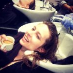 Daveigh Chase Instagram - LIVE: @colorbyjess is makin magic ✨ happen in mere minutes .. 🙏🏼💕💋